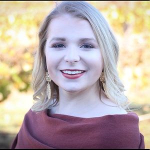 Meet your Posher, Lexi